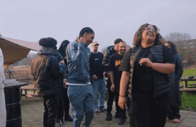 Pak Het Podium: The Chosen Ones